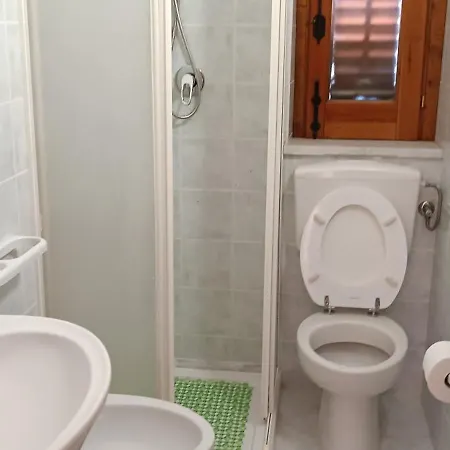Alicudi In Apartamento *
