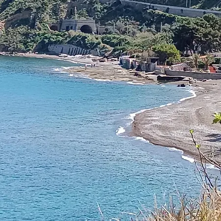 Alicudi In Appartamento Altavilla Milicia